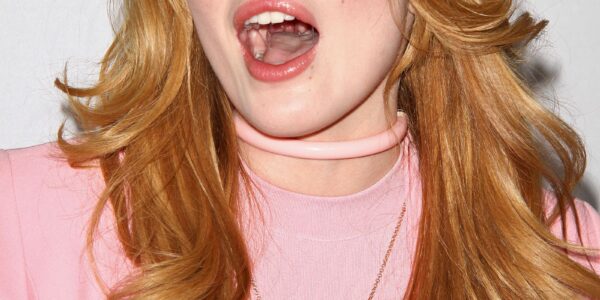 Bella Thorne: Wzloty i Upadki Życia Publicznego