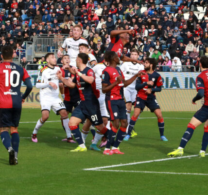 Cagliari i Lecce: Przygotowania do Kluczowego Meczu Serie A