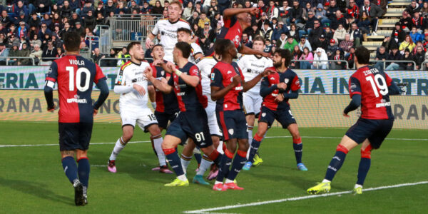 Cagliari i Lecce: Przygotowania do Kluczowego Meczu Serie A