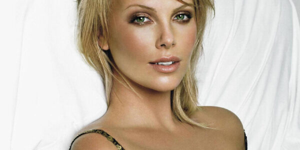 Charlize Theron: Blask kariery i filmy, które zmieniły świat