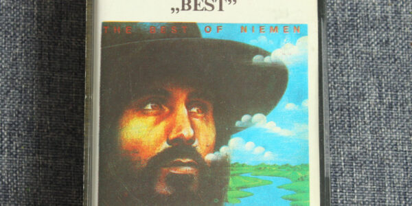 Czesław Niemen: Legendarny Muzyk i Jego Wpływ na Polską Muzykę