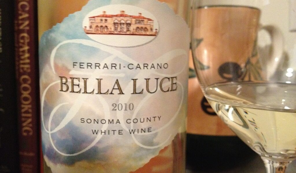 Ferrari Luce: Luksus i Wydajność w Nowej Formie