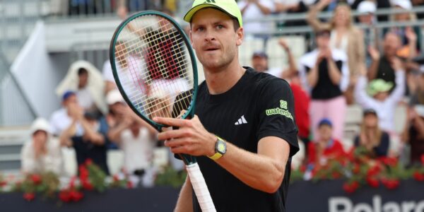 Hubert Hurkacz: Wzloty i Sukcesy Polskiego Tenisisty