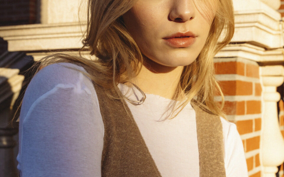 Jesse Van Rootselaar: Wschodząca Gwiazda Polskiej Muzyki