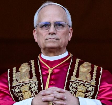 Historia Papieża Leona XIV i jego Wpływ na Kościół