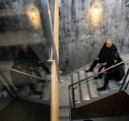 Marek Sierocki: Ikona Polskiej Muzyki i Telewizji