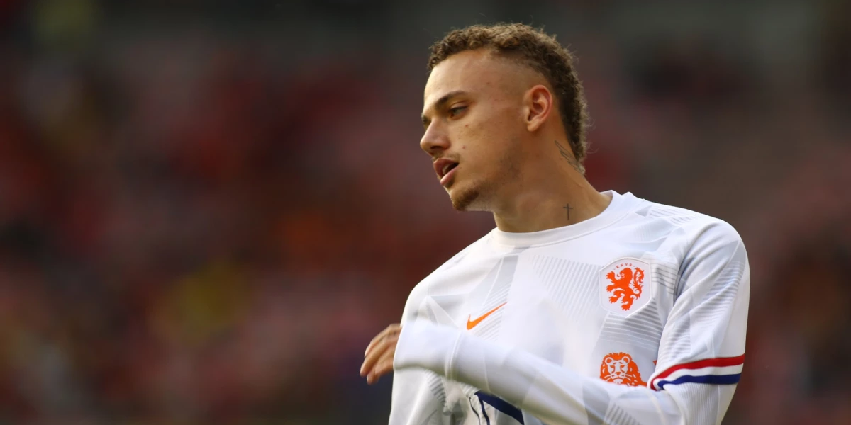 Noa Lang: Młoda Gwiazda Piłki Nożnej na Europejskiej Scenie