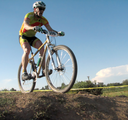 Wszystko o short tracku: emocje na lodzie