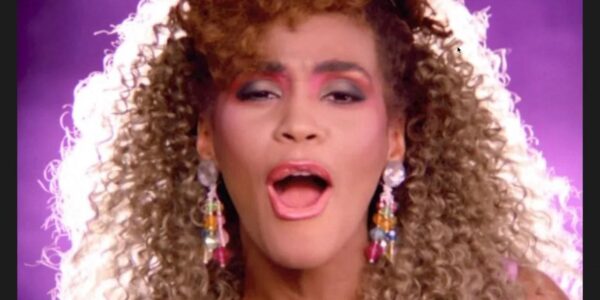 Whitney Houston: Życie i Dziedzictwo Legendy Muzyki