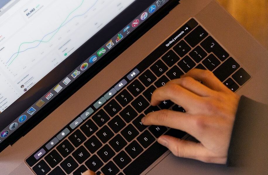 Wyrok TSUE w sprawie WIBOR: Co to oznacza dla Polaków?