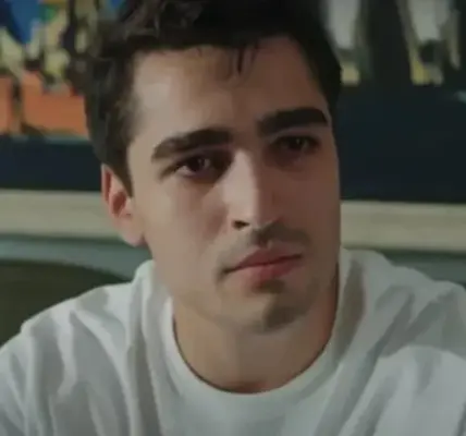 złoty chłopak — PL news