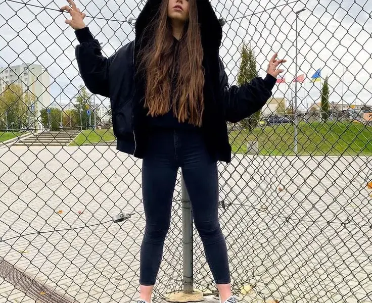 nicol pniewska ojciec — PL news