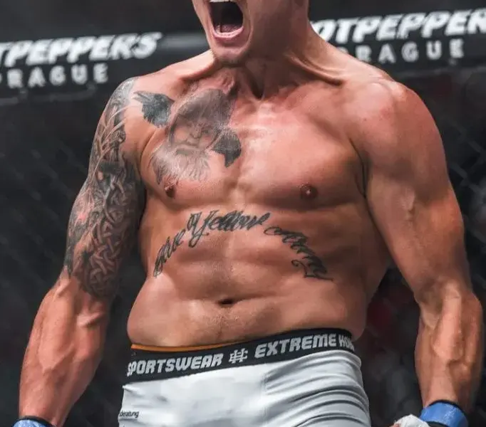 timo feucht — PL news