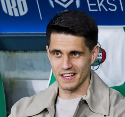 bartosz kapustka — PL news