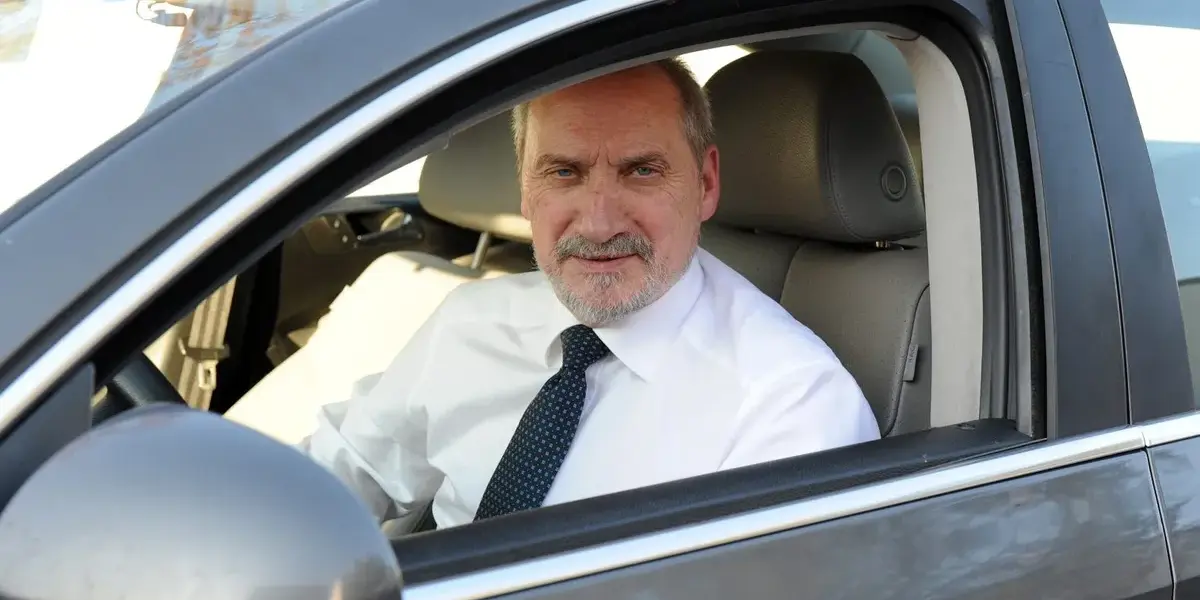 macierewicz — PL news