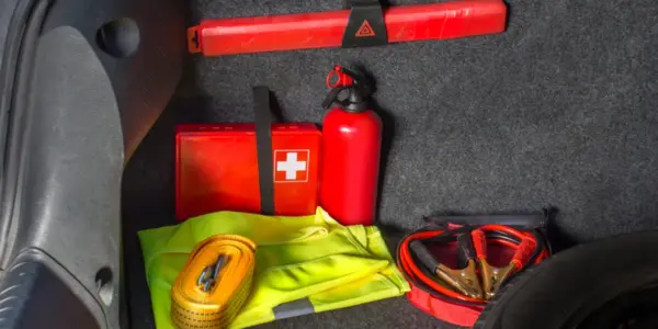 nowe obowiązkowe wyposażenie samochodu — PL news