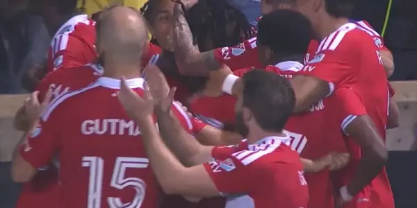 Robert Lewandowski zatrzymał brutalnych Meksykanów. Chicago Fire wyrwało awans