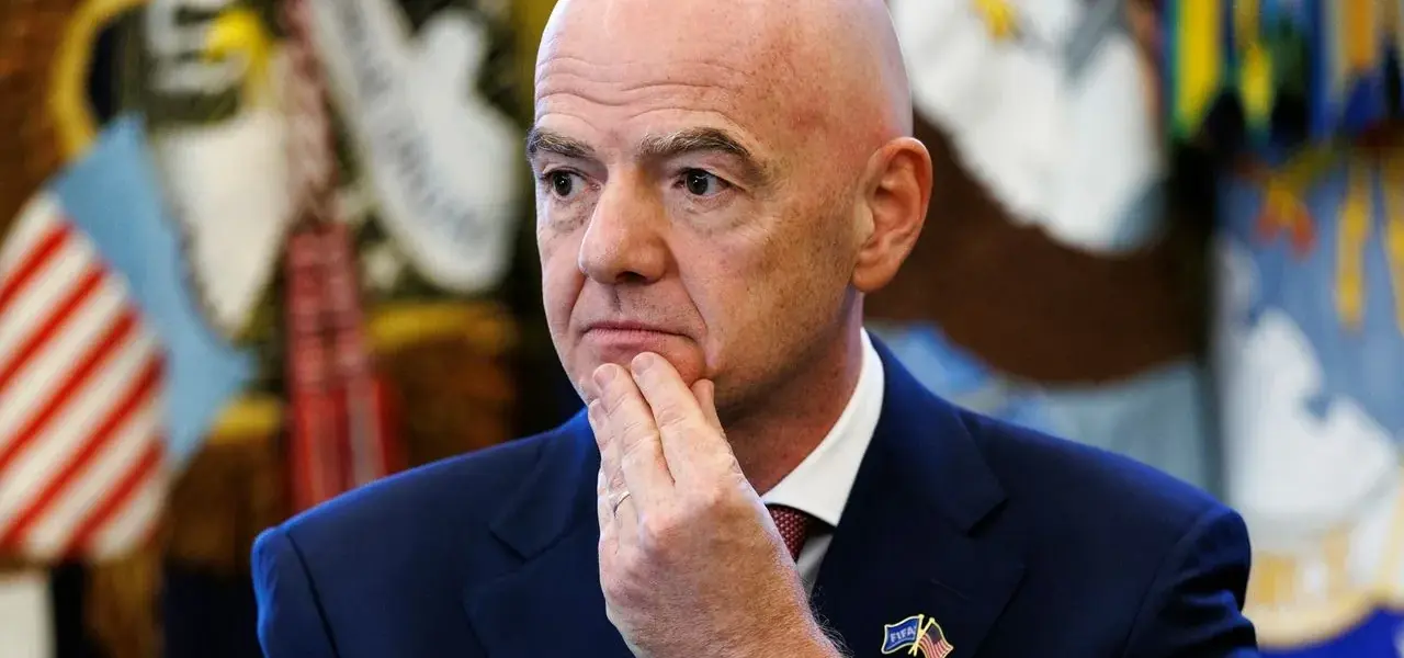Bezwzględny, cyniczny, skorumpowany. Infantino zdobył władzę absolutną - Newsweek