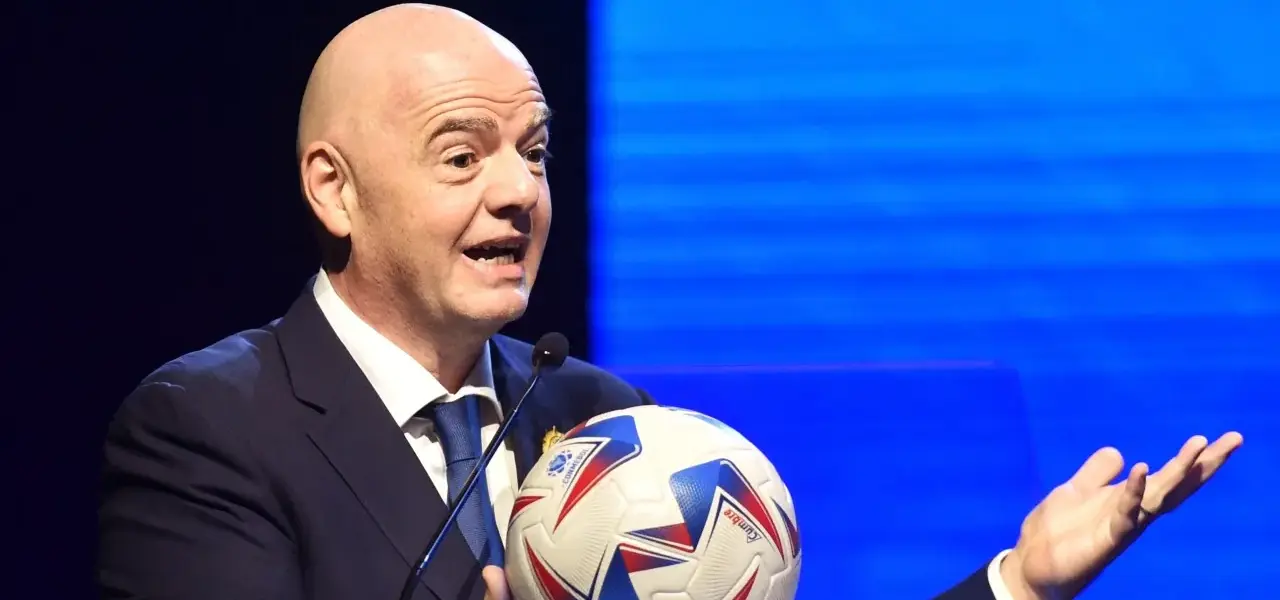 Gianni Infantino dostał ultimatum. Musi odejść. Rebelia w FIFA - Przegląd Sportowy